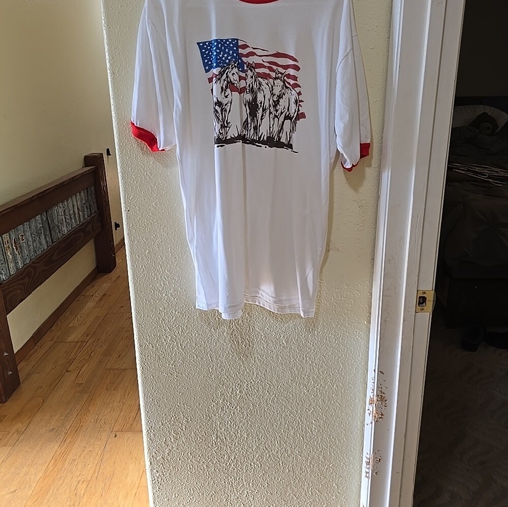 Unisex White & Red Ringer Tee with American Flag & Horses - Picture 3 of 4